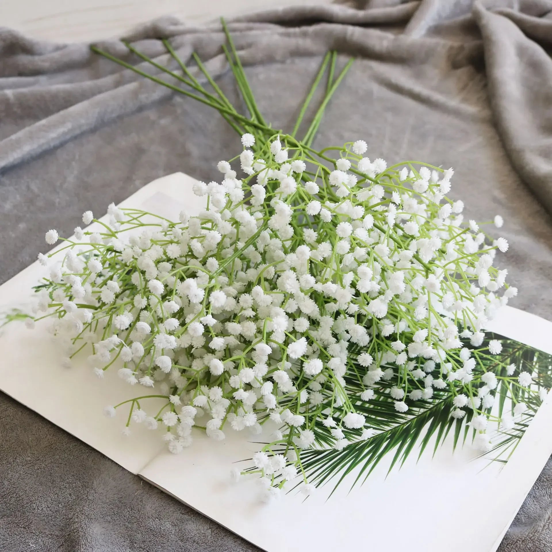 108 Head Flower Baby's Breath WHITE Emma