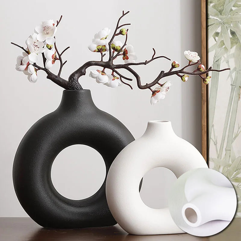 Flat Minimalist Vase Donut Shape Emma
