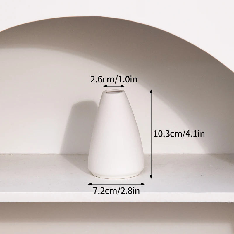 White Ceramic Vases Vasen Ornaments C8-0233 Emma