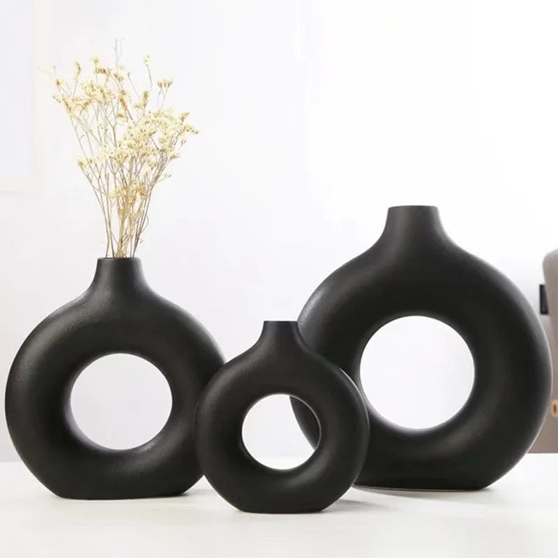 Flat Minimalist Vase Donut Shape Emma